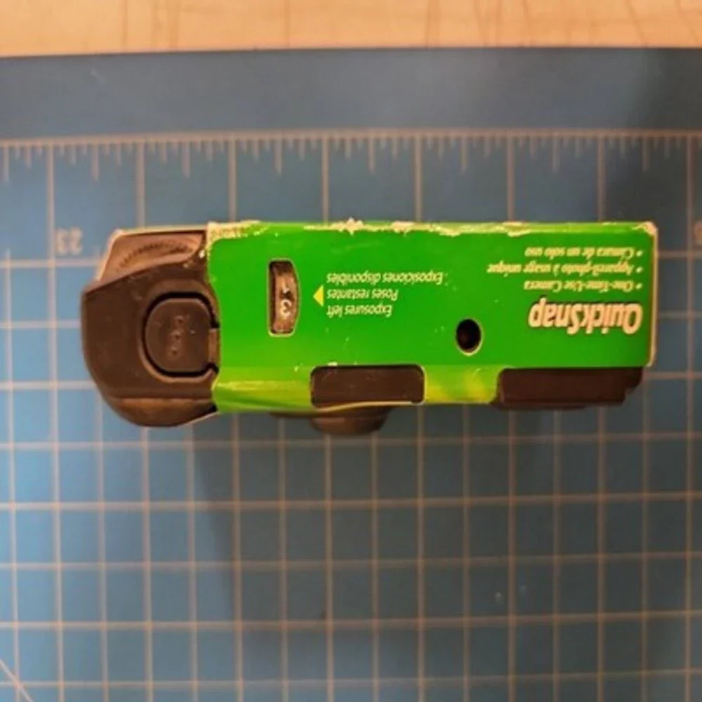 Fujifilm QuickSnap Camera Single Use Disposable Film Camera Point Shoot Retro